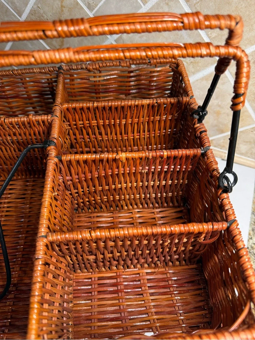 Wicker Basket Caddy / Organizer for Picnic or Tabletop with 7 Compartments